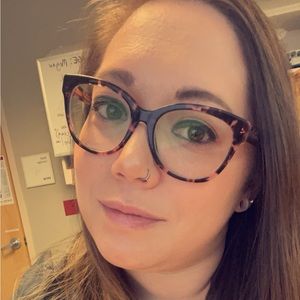 Meet your Posher, Celena